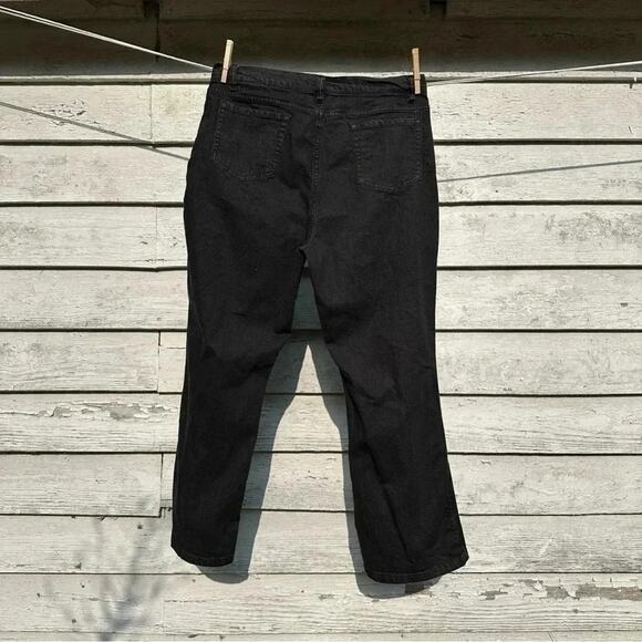 Liz Claiborne Mid-Rise Flare Jean Plus size 16P Petite Black TradMom Casual - Picture 2 of 9